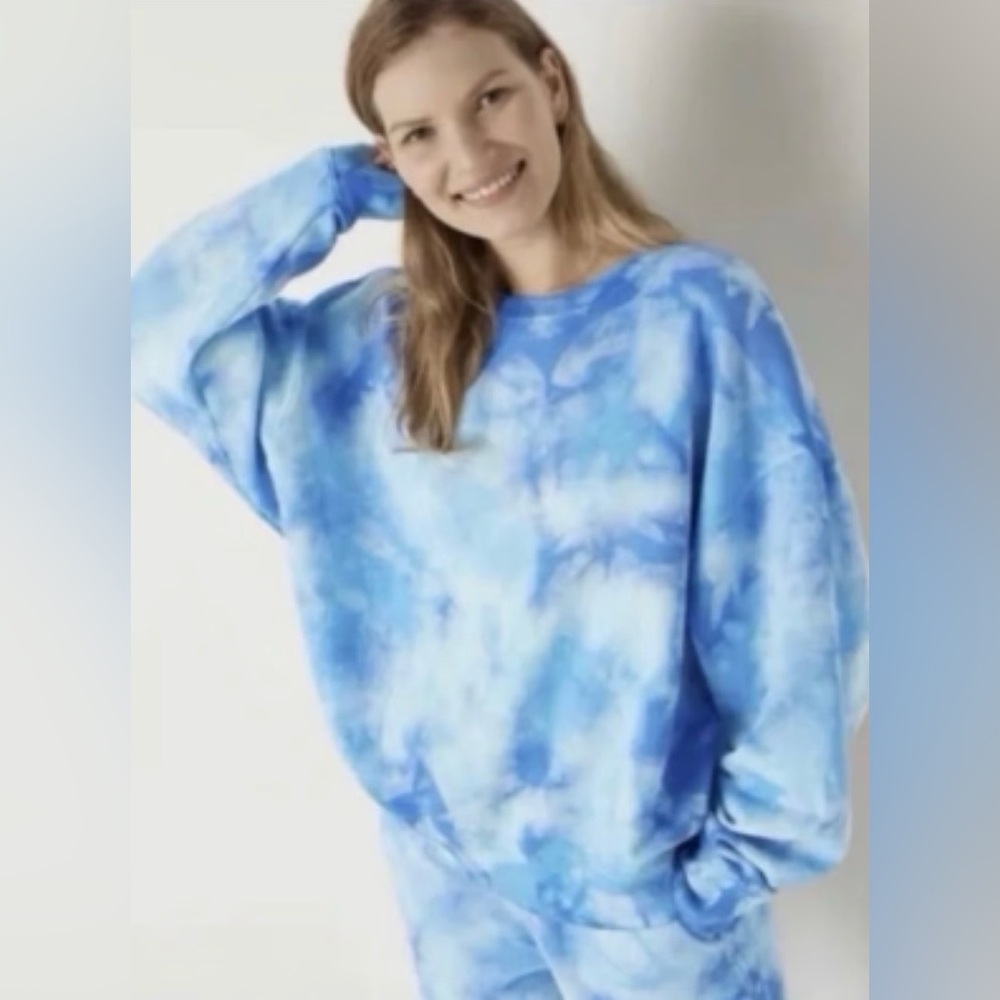 PINK Victoria Secret Oversized Blue Tie Dye Crewneck Sweatshirt Size XS